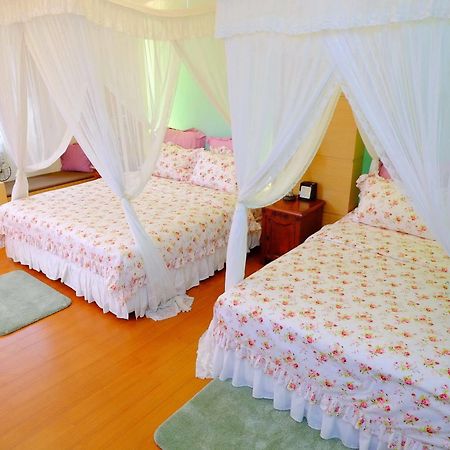 Spring Garden Homestay Хуалянь Экстерьер фото
